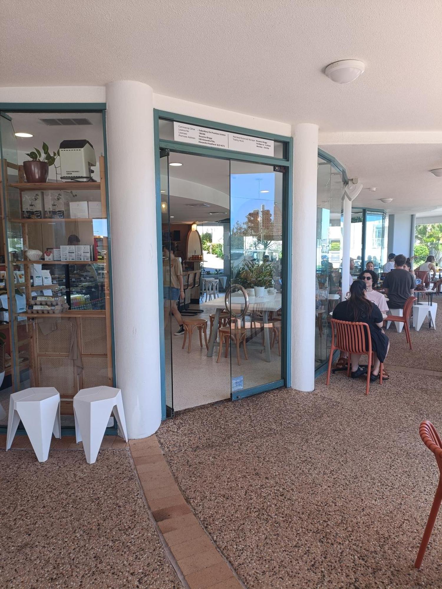 Grand Palais Boolarong Beachside Apartments Alexandra Headland Exteriör bild