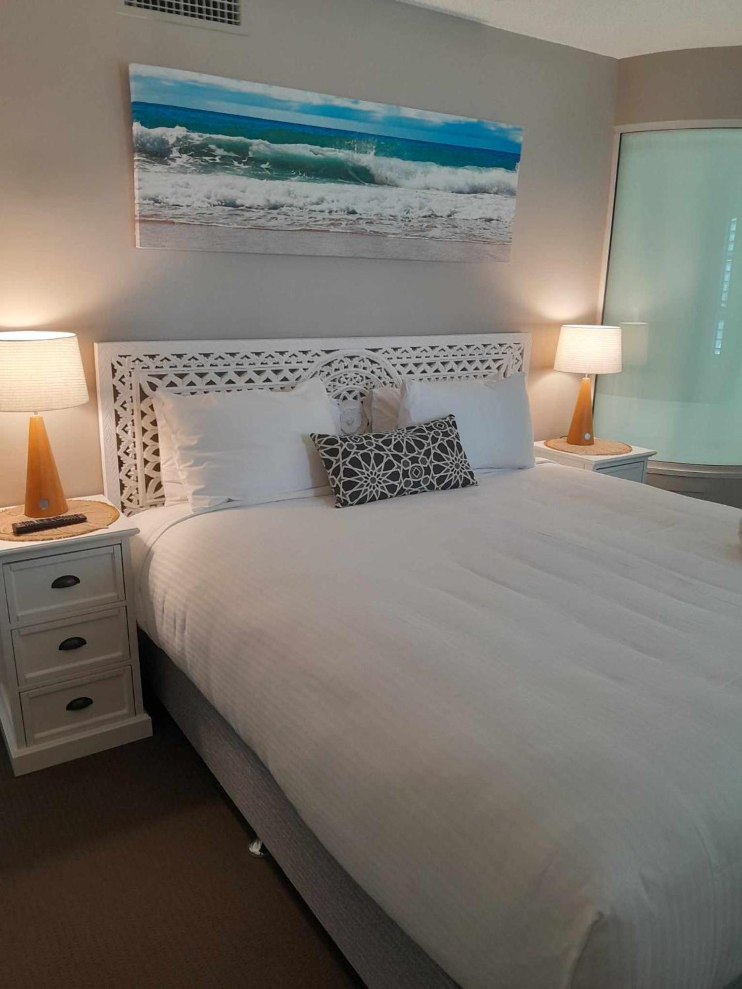 Grand Palais Boolarong Beachside Apartments Alexandra Headland Exteriör bild