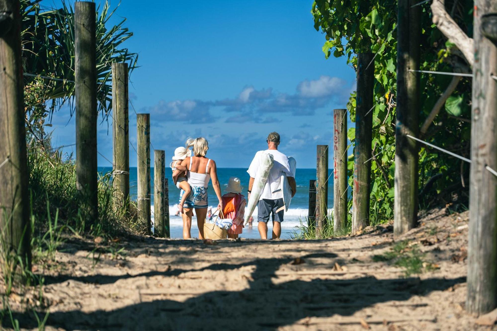 Grand Palais Boolarong Beachside Apartments Alexandra Headland Exteriör bild